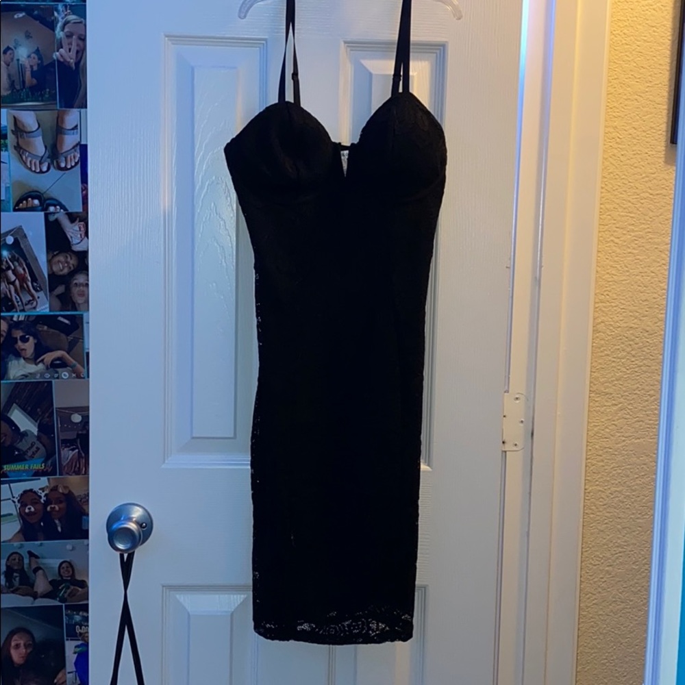 never worn fashionnova black dress